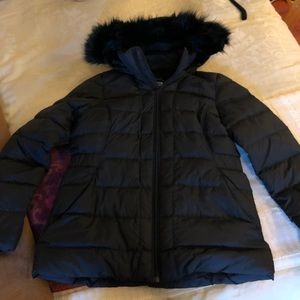 The North Face black puffy jacket with faux-fur
